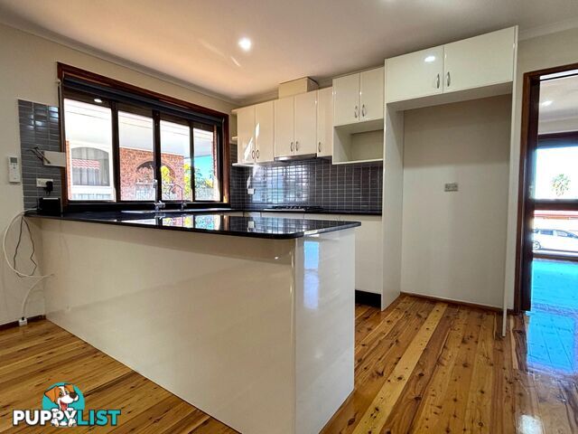 13 Benghazi Street BOSSLEY PARK NSW 2176