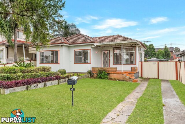 4 Craig Street SMITHFIELD NSW 2164