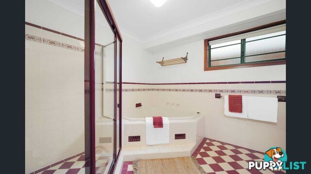 31 Throsby Drive NARELLAN VALE NSW 2567