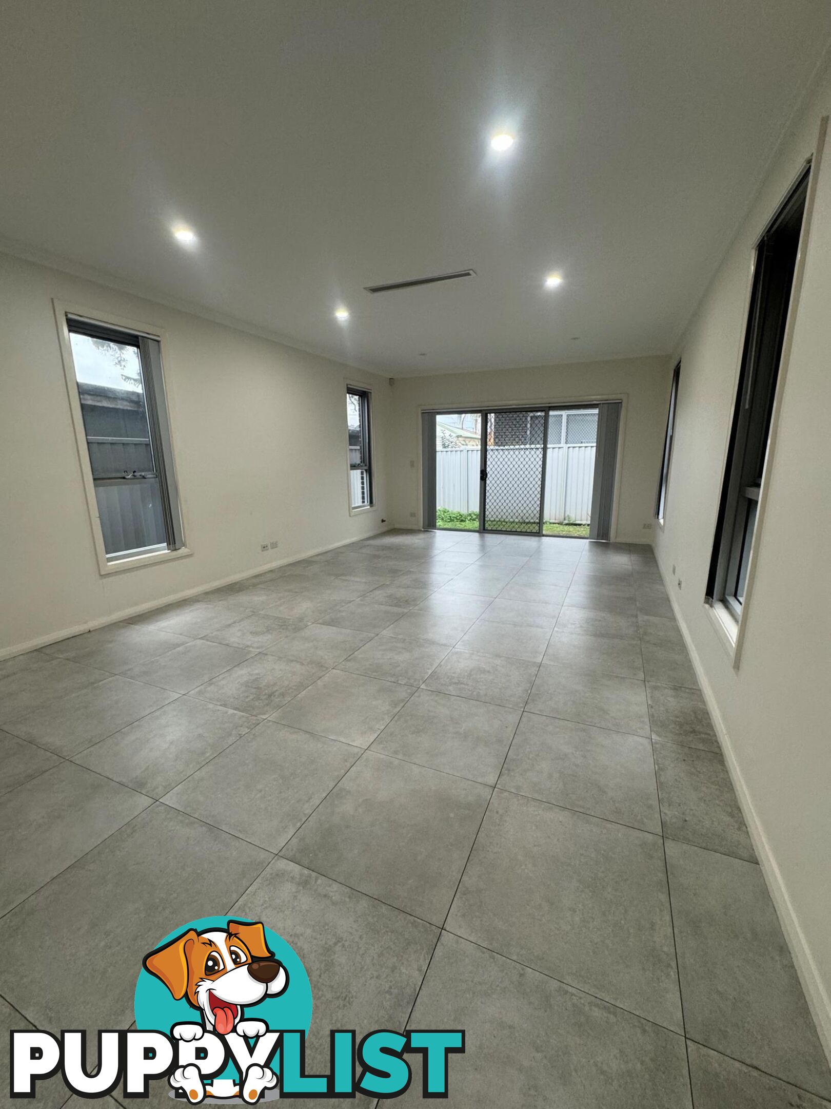 28 Earl Street CANLEY HEIGHTS NSW 2166