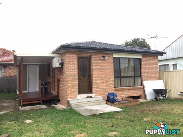 2a Hedges Street FAIRFIELD NSW 2165