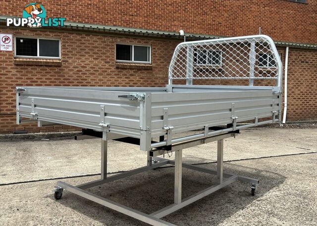 T1 SINGLE CAB FULL TRAY 2400MM L
