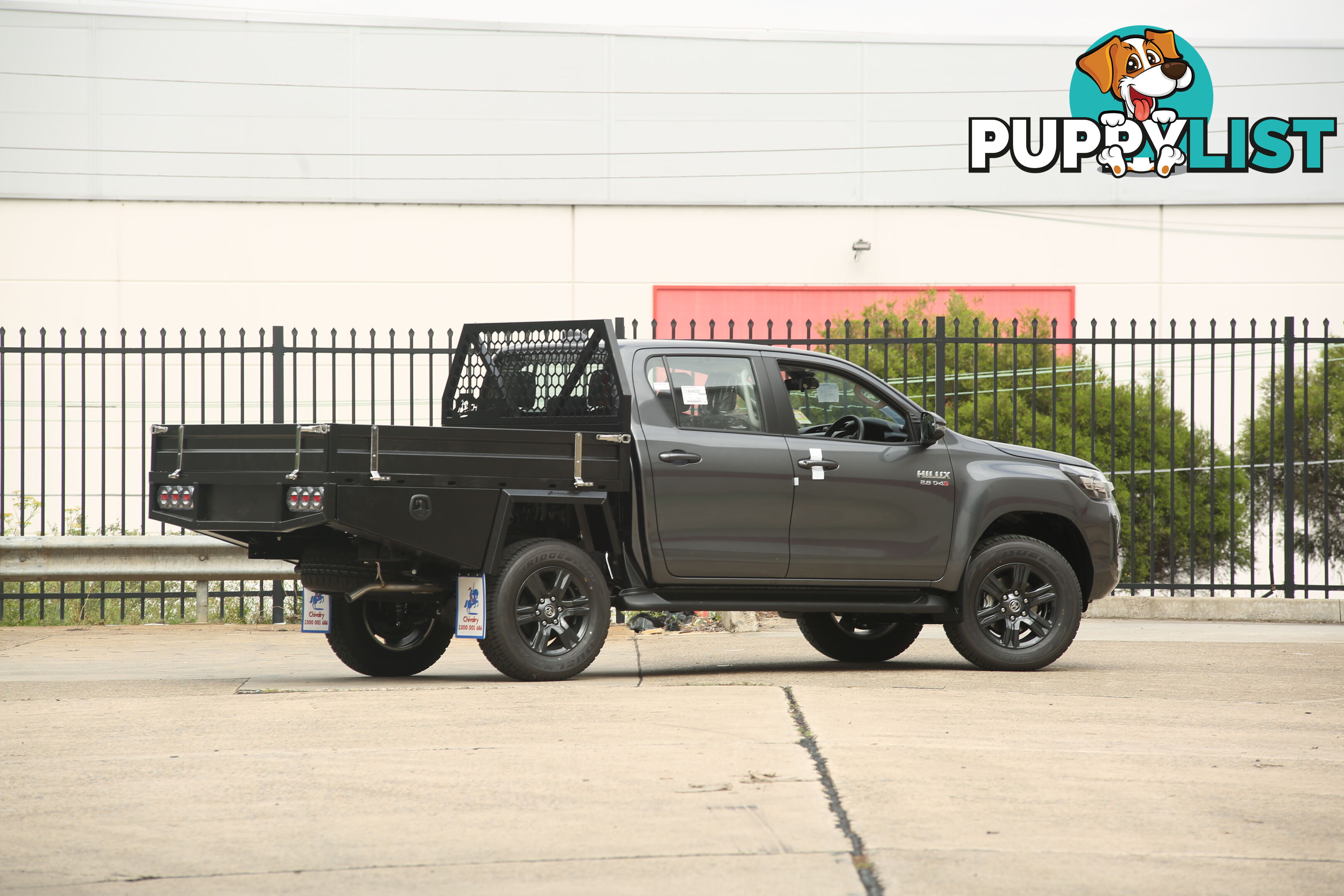 T3-WIDE 1800 DUAL CAB FULL TRAY BLACK