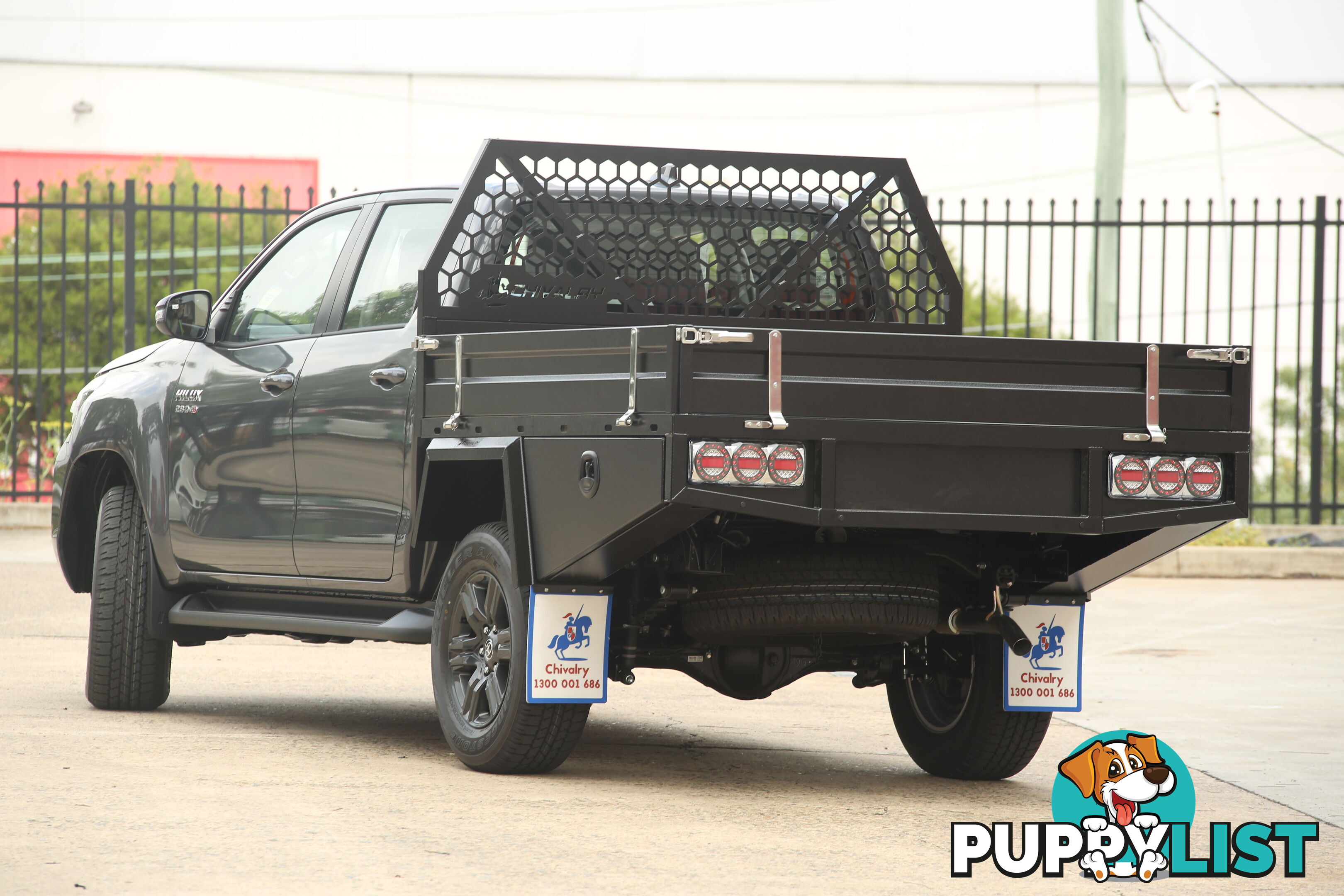T3-1800 DUAL CAB FULL TRAY BLACK COMBO