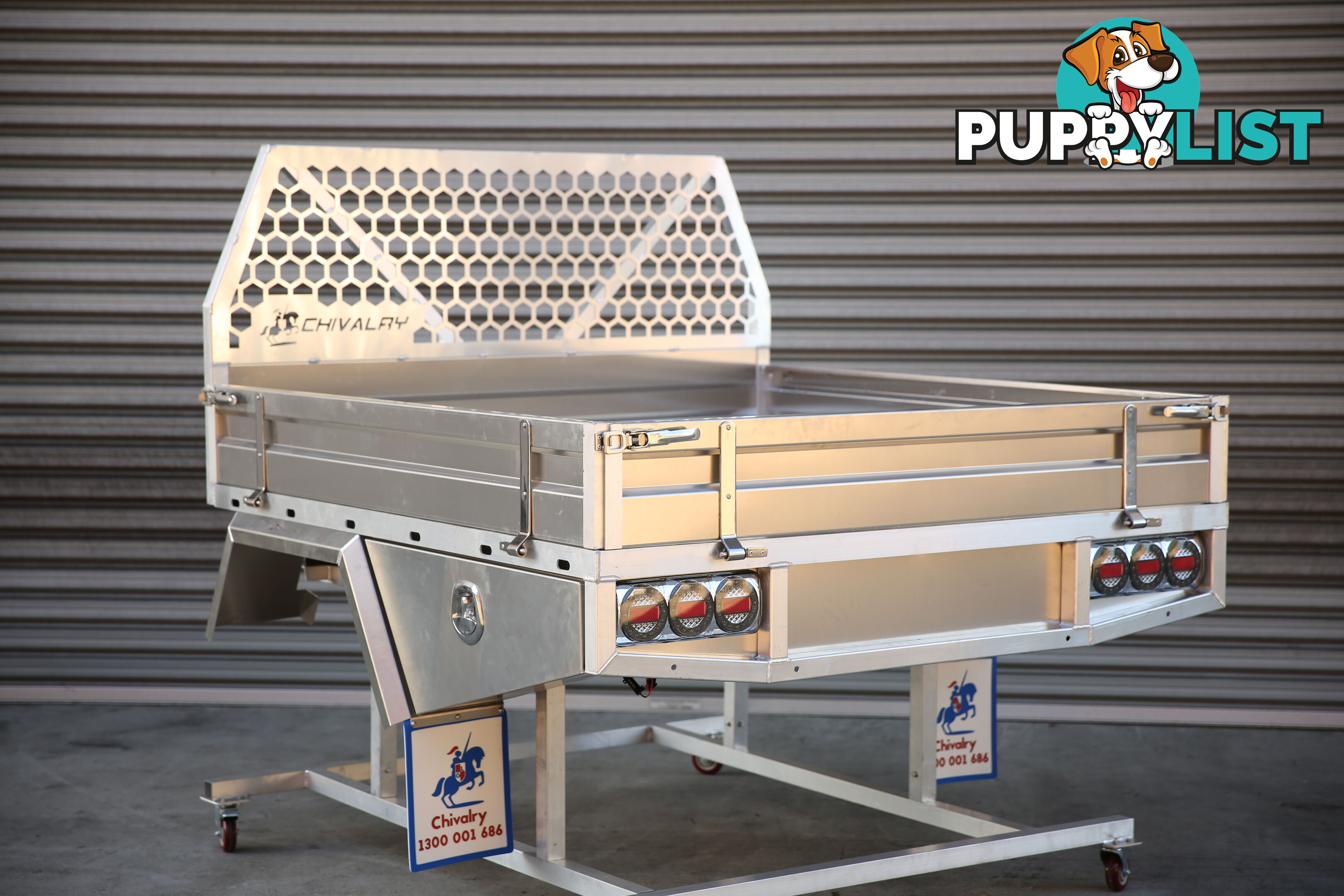 T3-1800 DUAL CAB FULL TRAY BLACK COMBO