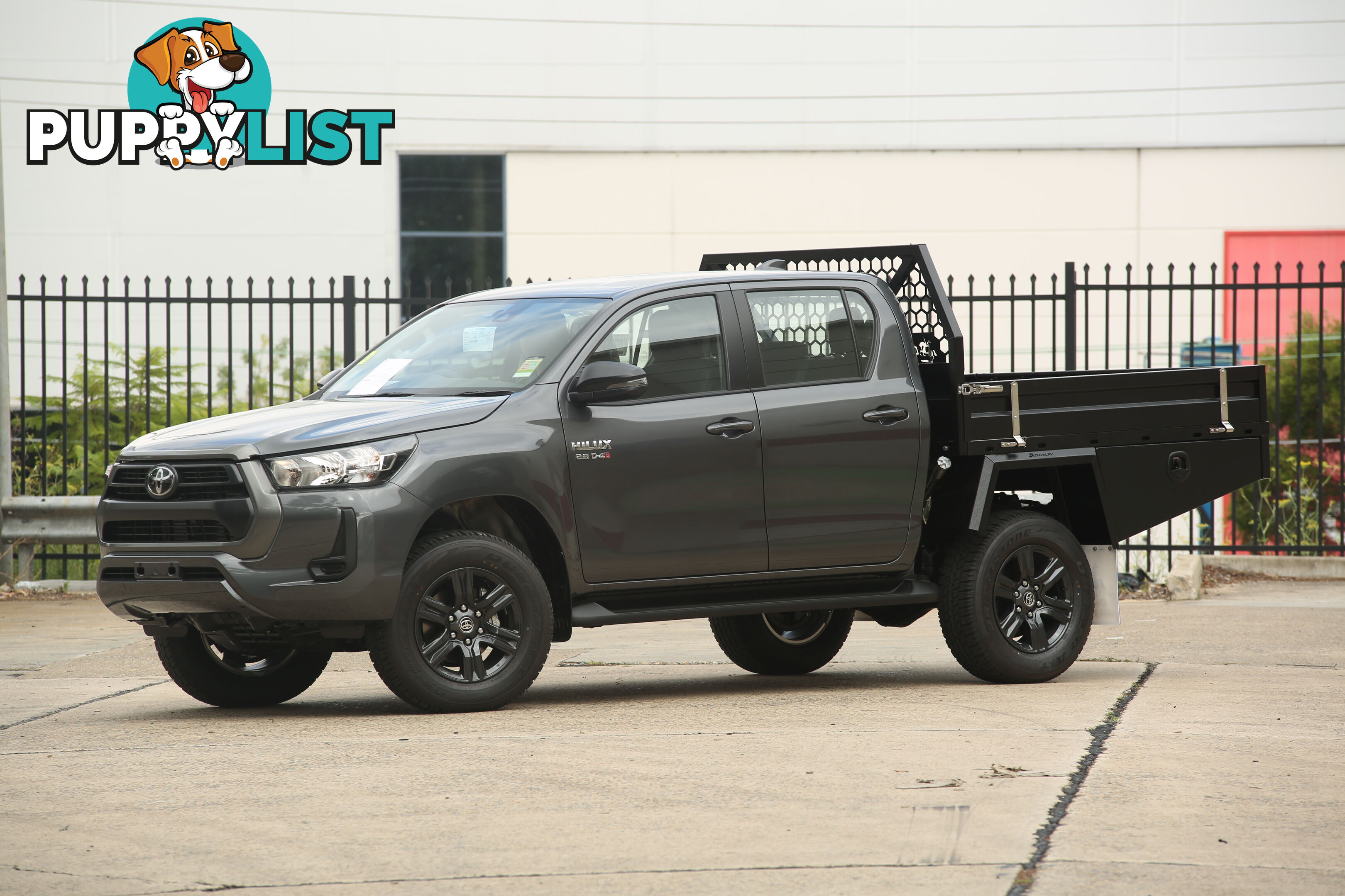 T3-1800 DUAL CAB FULL TRAY BLACK