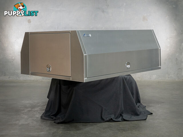 T1/X1 1800MM BLACK CANOPY AND RAW ALLOY TRAY 3 DOORS COMBO