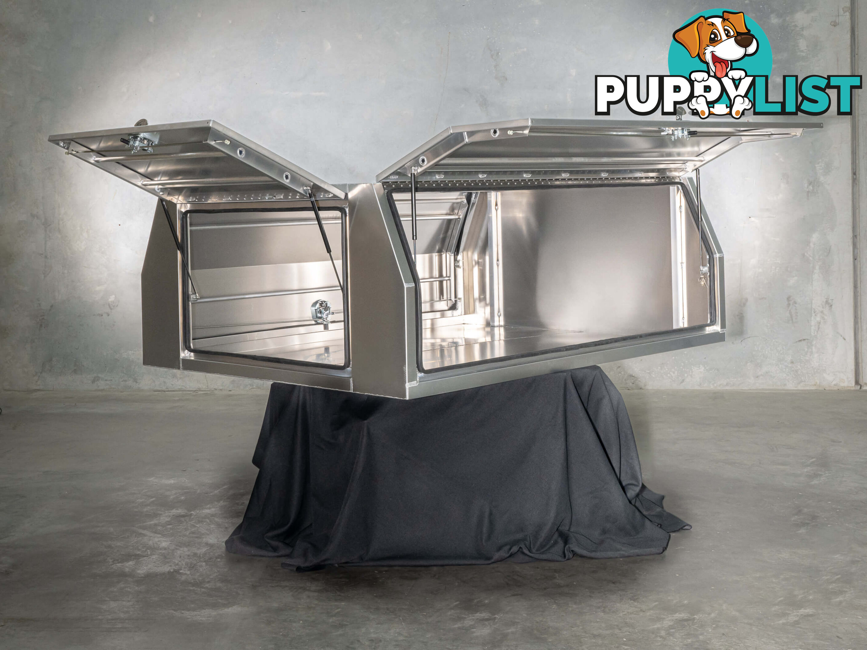 T1/X1 1800MM BLACK CANOPY AND RAW ALLOY TRAY 3 DOORS COMBO