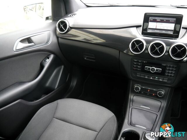 2013 MERCEDES-BENZ B180 BE 246MY13 5D HATCHBACK