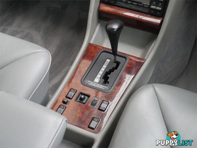 1991 MERCEDES-BENZ 420 SE  4D SEDAN