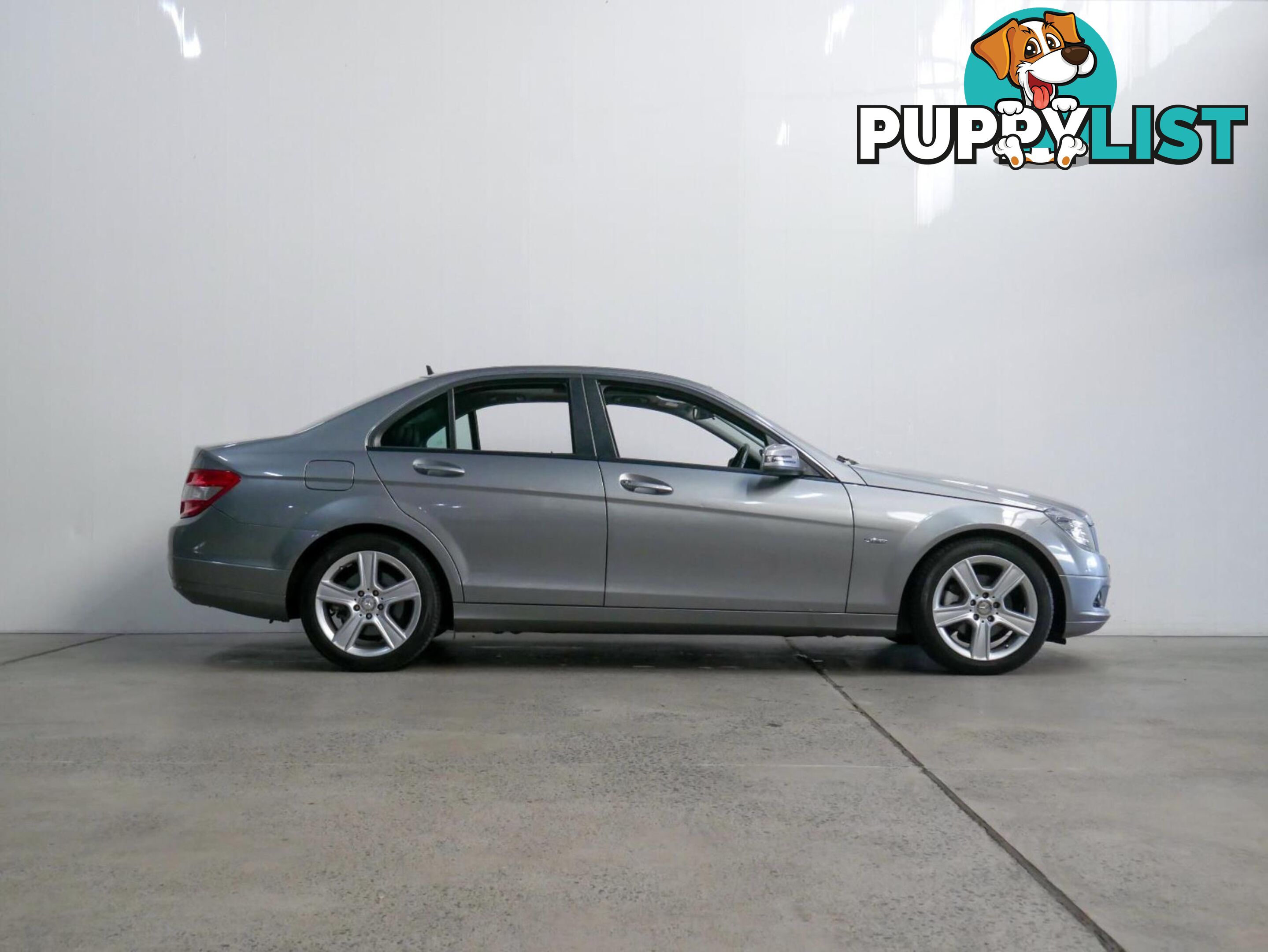 2010 MERCEDES-BENZ C200 CGI W204MY10 4D SEDAN