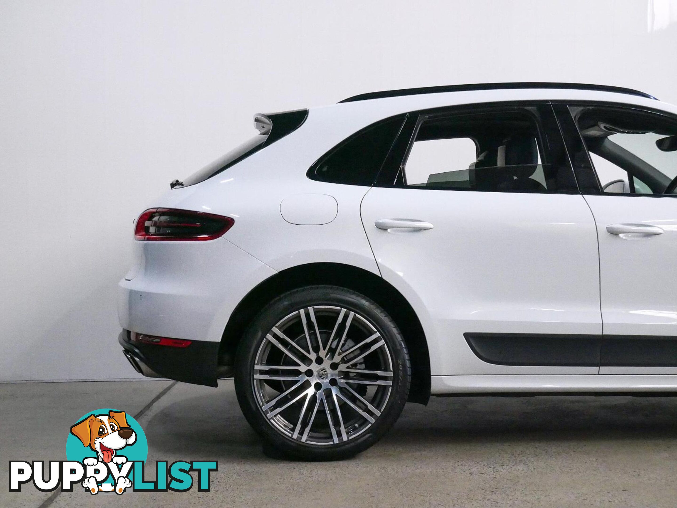 2016 PORSCHE MACAN SDIESEL MY17 4D WAGON