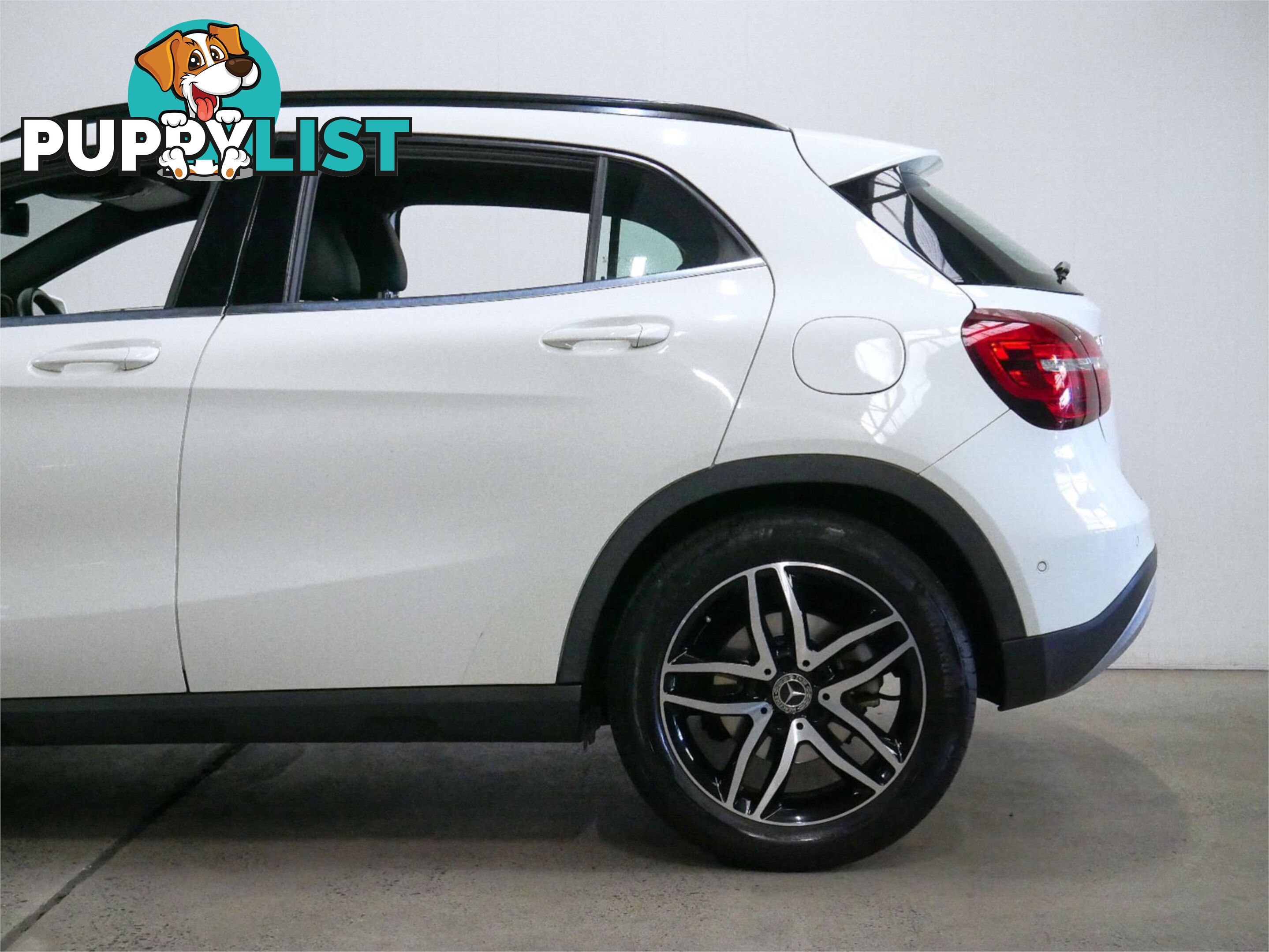2018 MERCEDES-BENZ GLA 180 X156MY18 4D WAGON