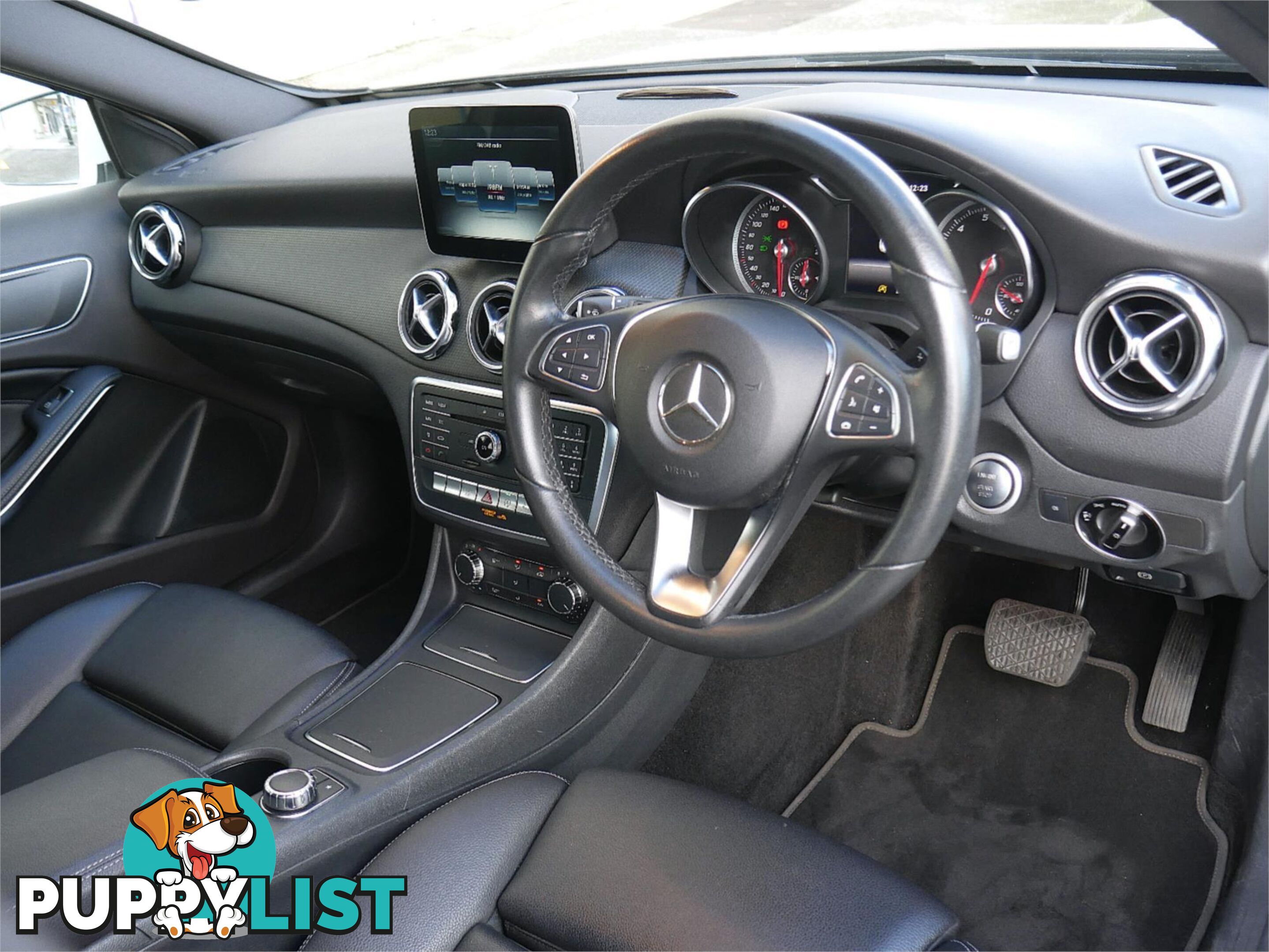 2018 MERCEDES-BENZ GLA 180 X156MY18 4D WAGON
