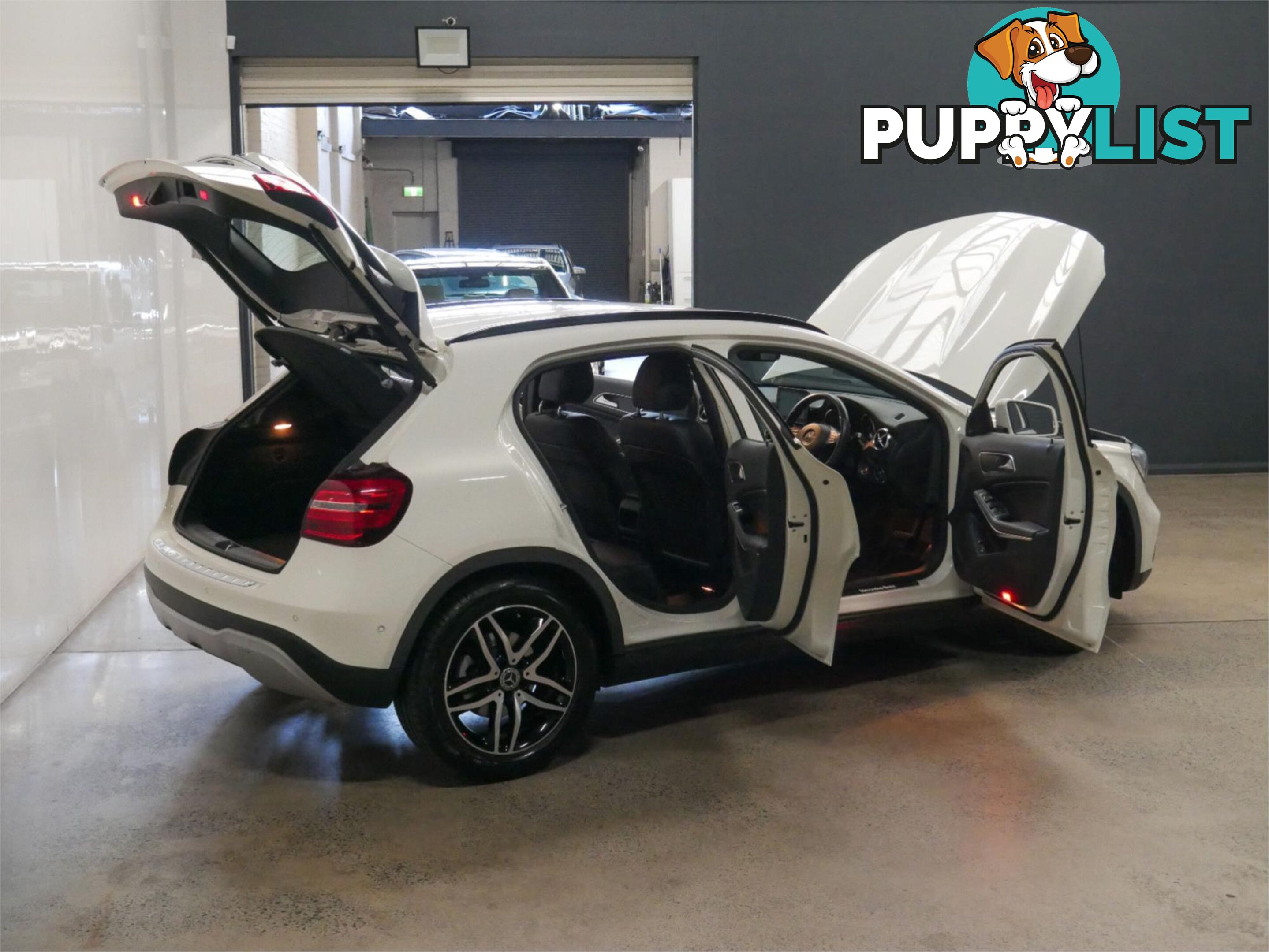 2018 MERCEDES-BENZ GLA 180 X156MY18 4D WAGON