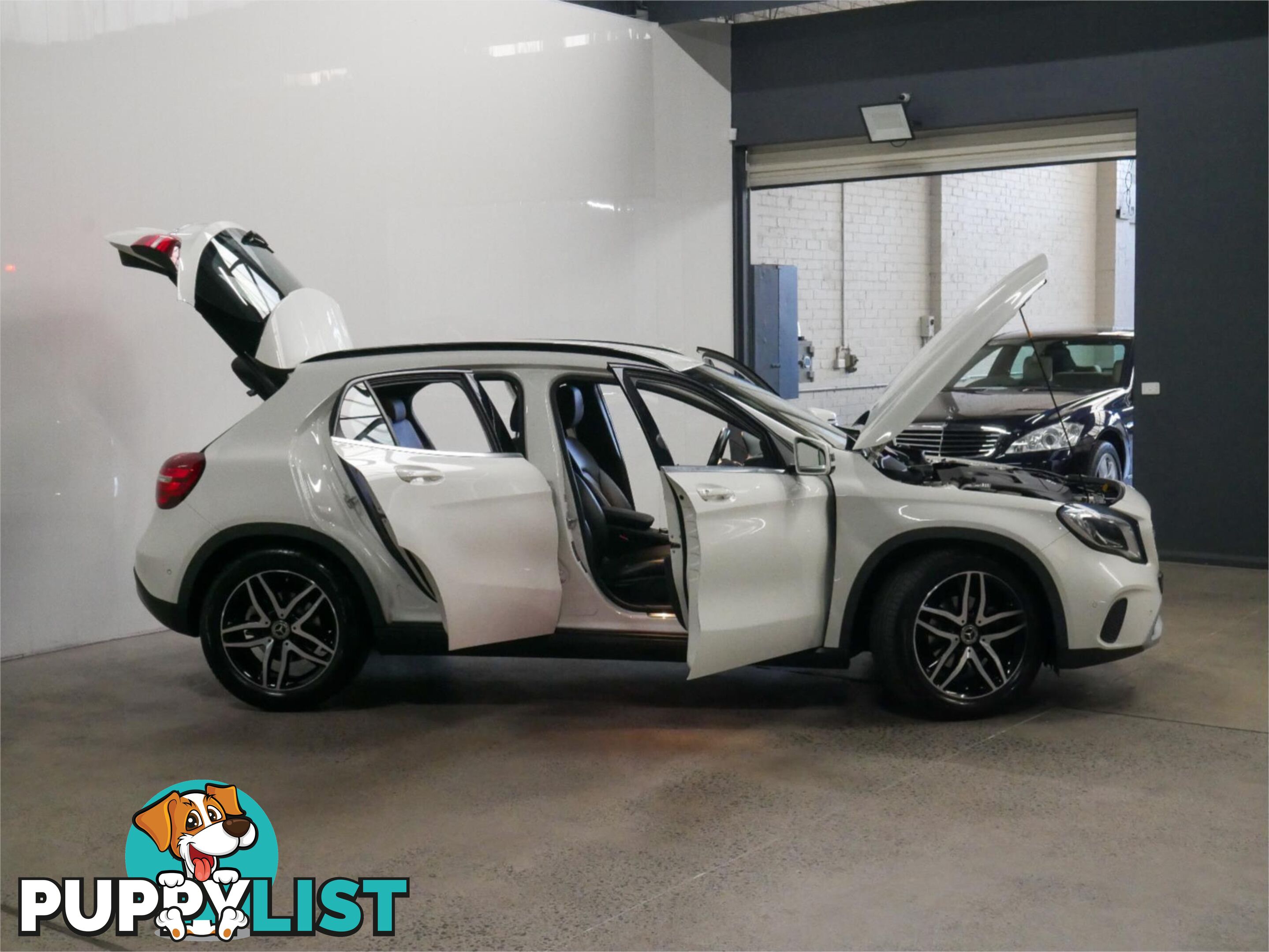 2018 MERCEDES-BENZ GLA 180 X156MY18 4D WAGON