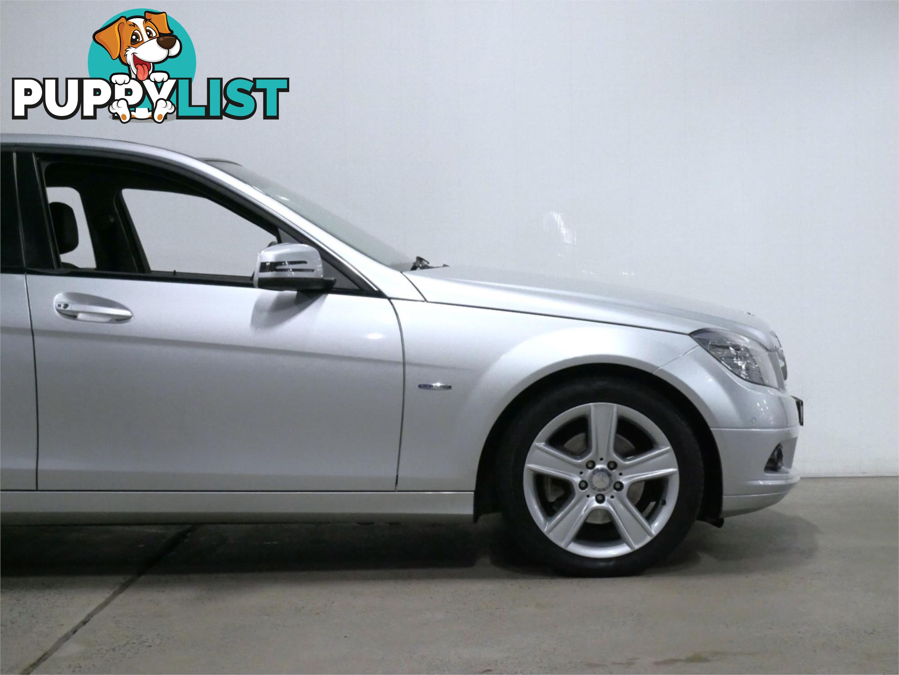 2010 MERCEDES-BENZ C200 CGI W204MY10 4D SEDAN