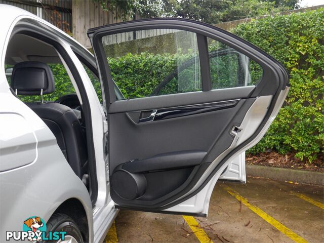 2010 MERCEDES-BENZ C200 CGI W204MY10 4D SEDAN