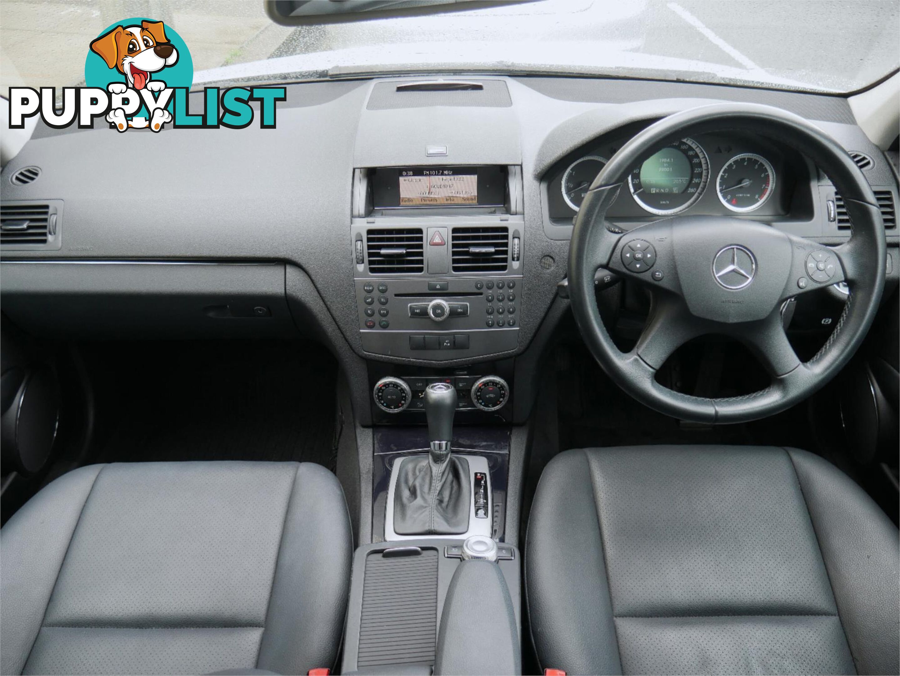 2010 MERCEDES-BENZ C200 CGI W204MY10 4D SEDAN