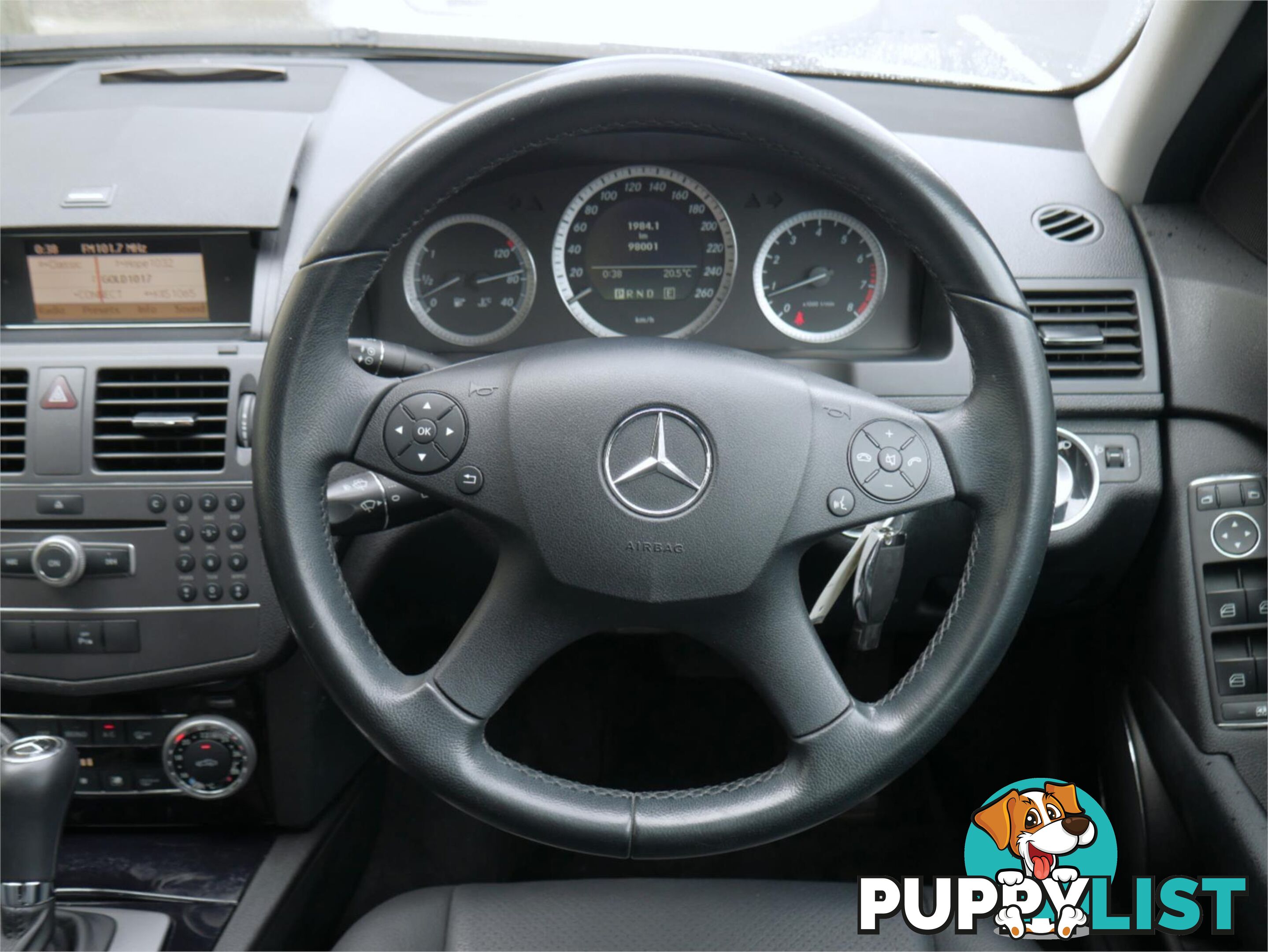 2010 MERCEDES-BENZ C200 CGI W204MY10 4D SEDAN