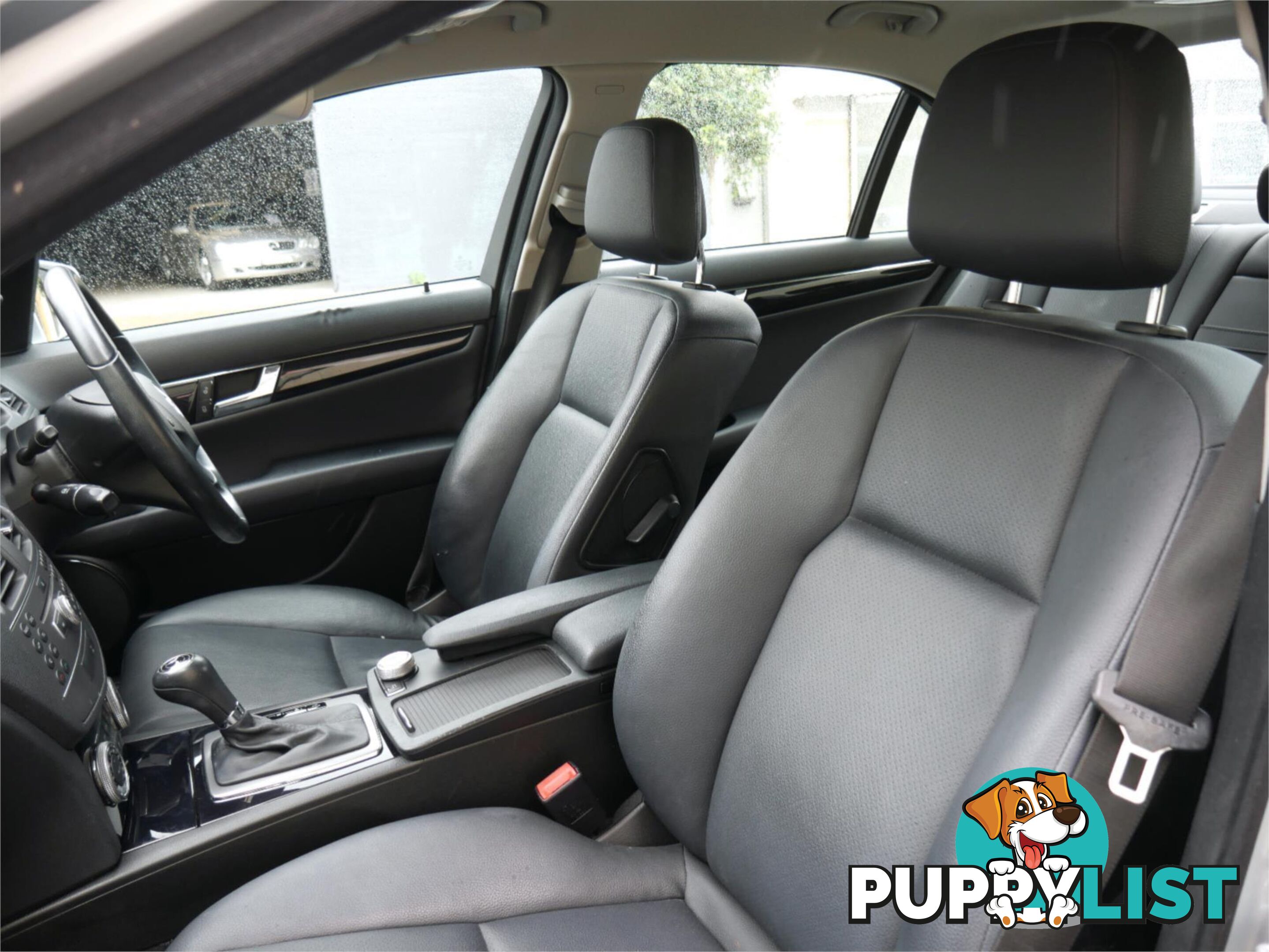 2010 MERCEDES-BENZ C200 CGI W204MY10 4D SEDAN