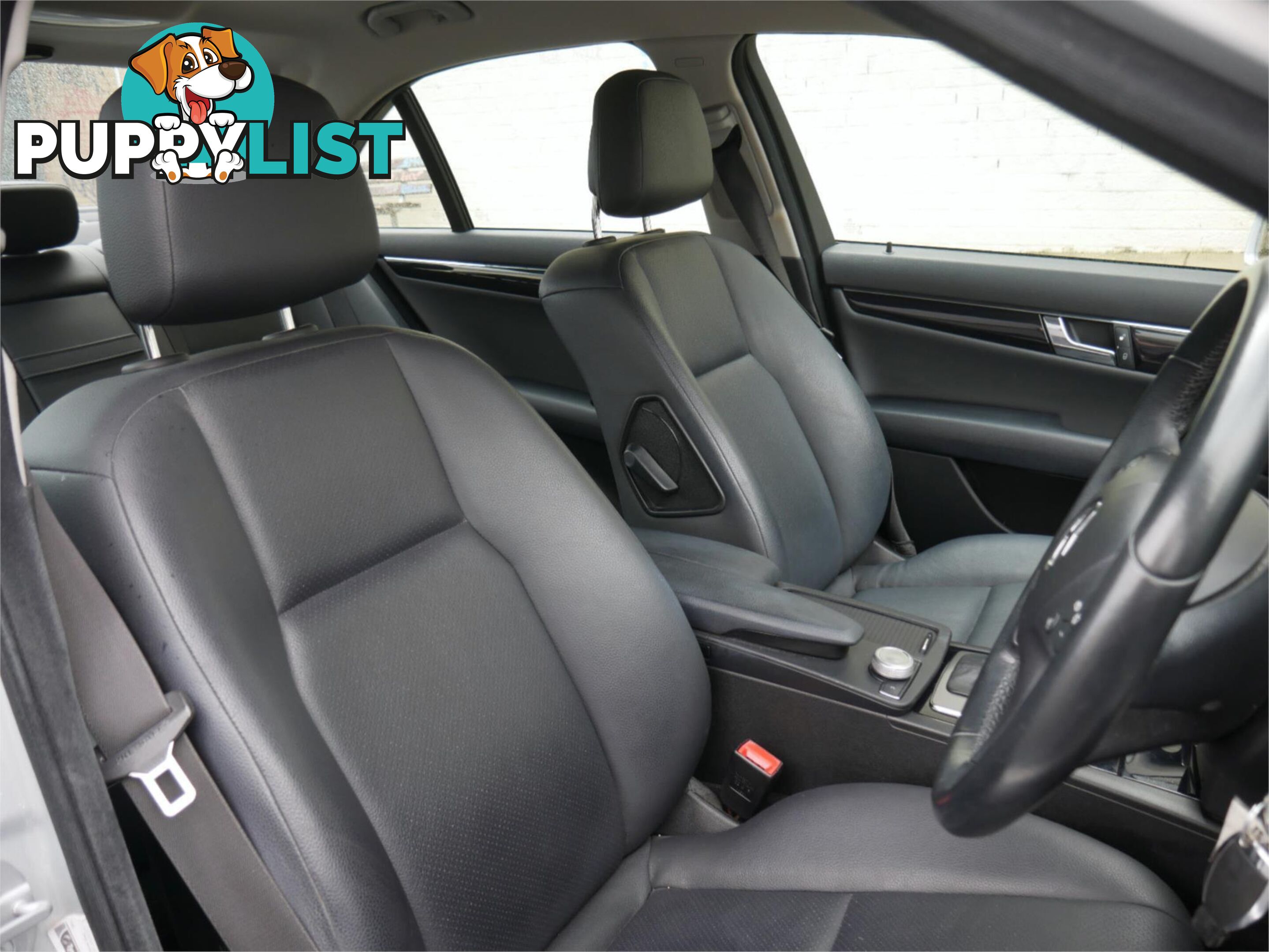 2010 MERCEDES-BENZ C200 CGI W204MY10 4D SEDAN
