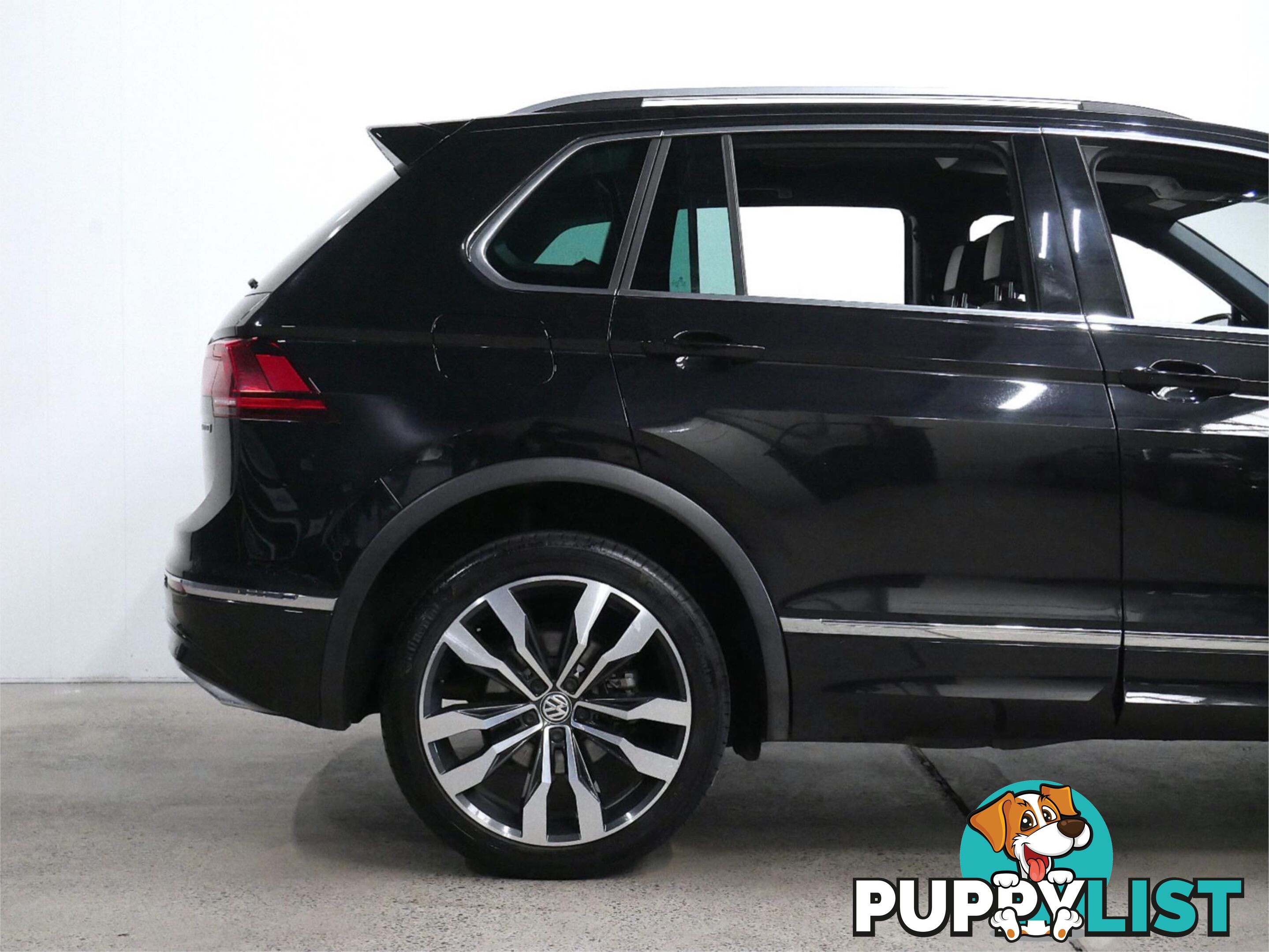 2019 VOLKSWAGEN TIGUAN 162TSIHIGHLINE 5NAMY19 4D WAGON