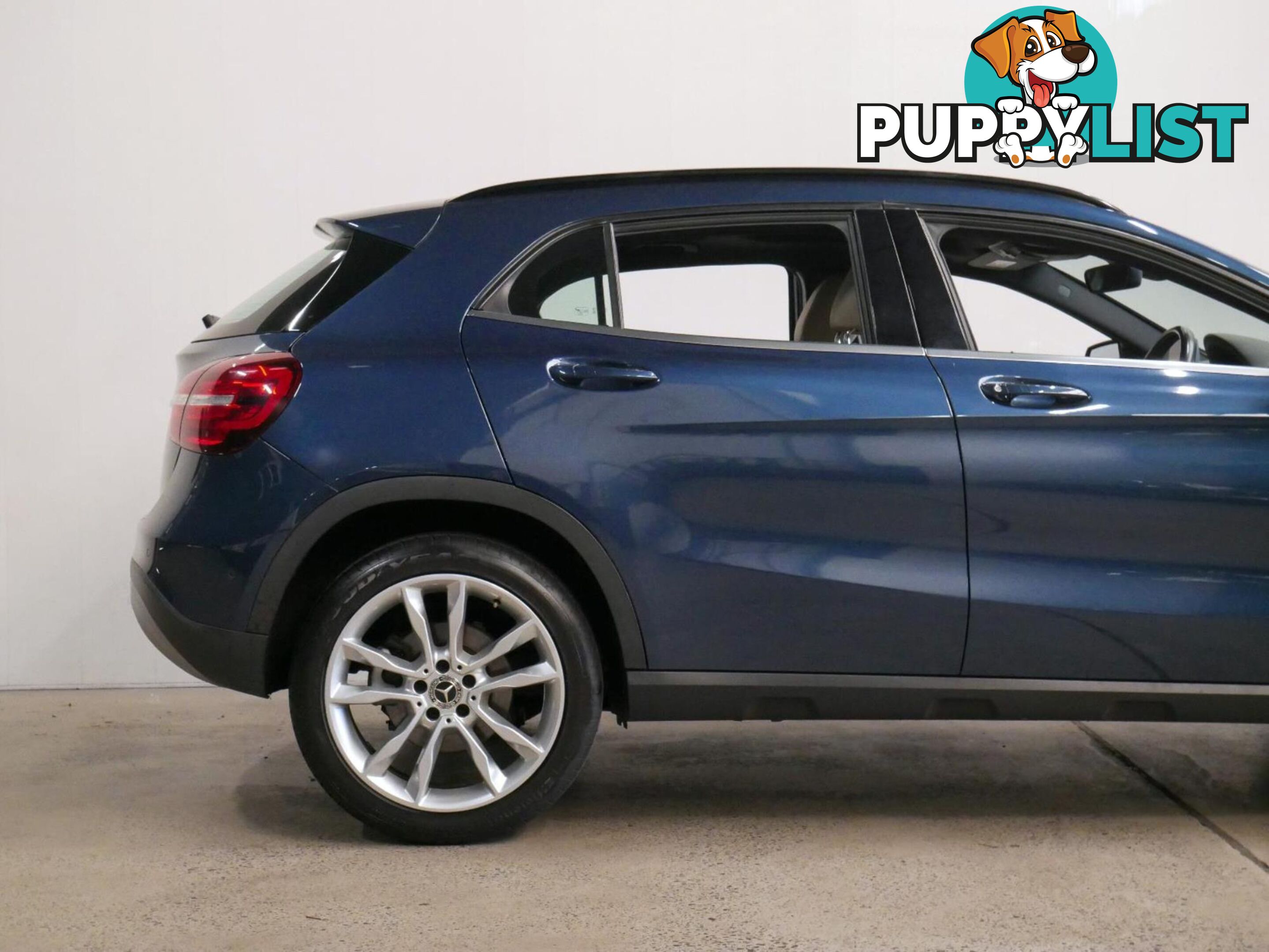 2019 MERCEDES-BENZ GLA 180 X156MY19 4D WAGON