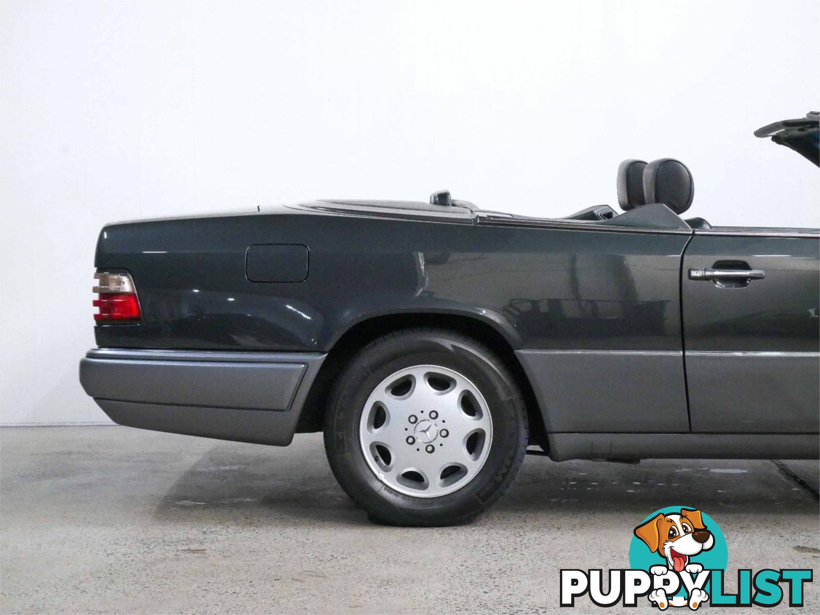 1994 MERCEDES-BENZ E220 CA  2D CABRIOLET