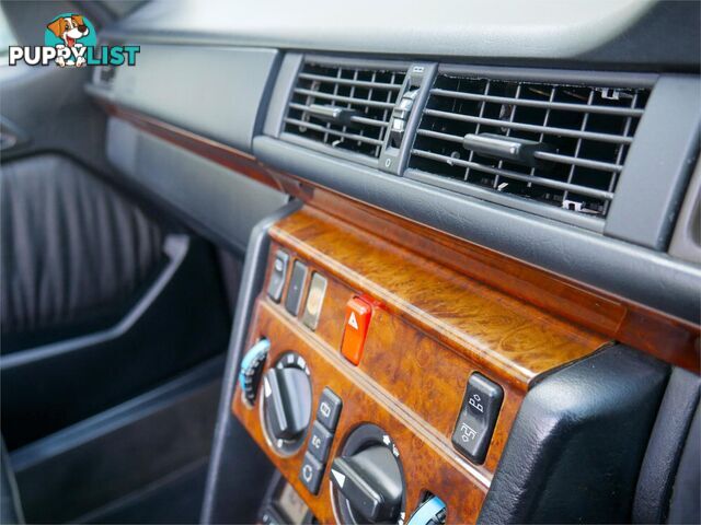 1994 MERCEDES-BENZ E220 CA  2D CABRIOLET