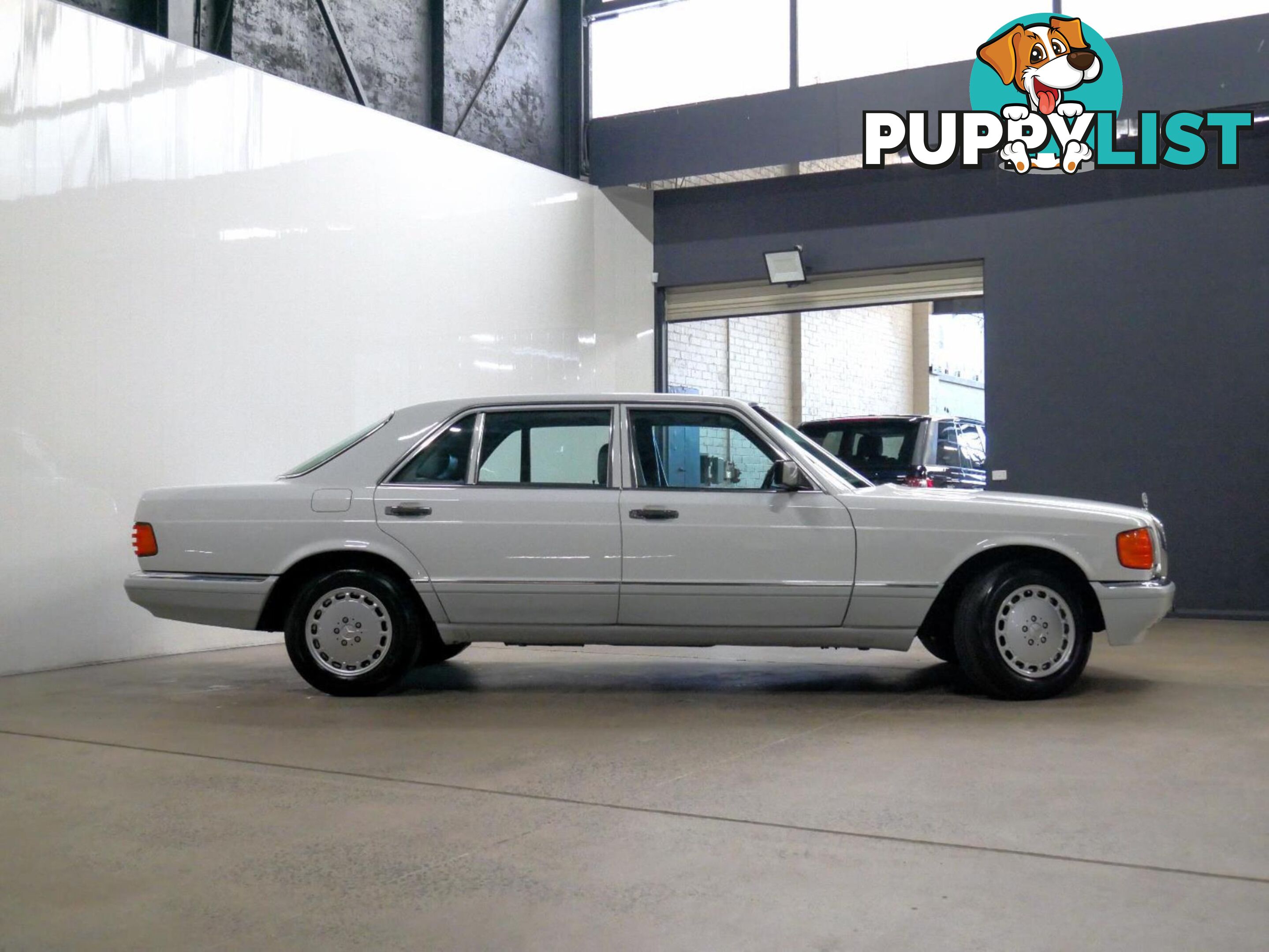 1989 MERCEDES-BENZ 420 SEL  4D SEDAN