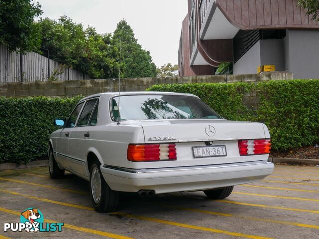 1989 MERCEDES-BENZ 420 SEL  4D SEDAN