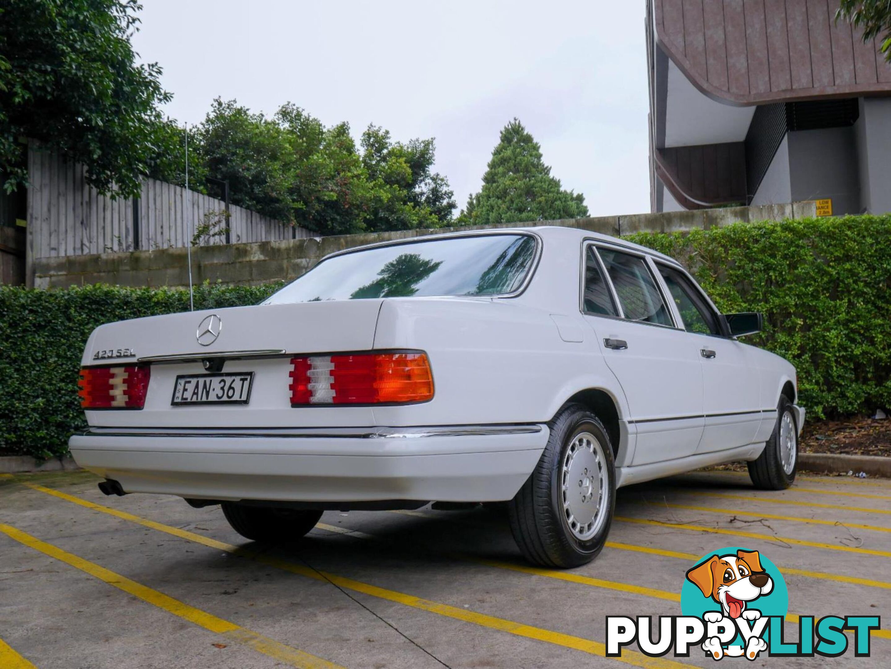 1989 MERCEDES-BENZ 420 SEL  4D SEDAN