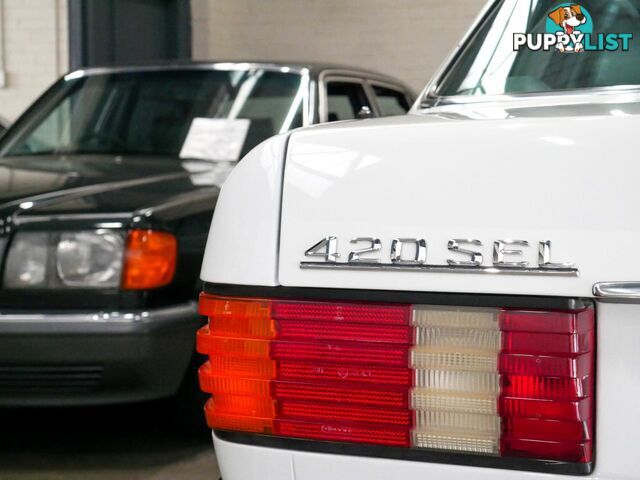 1989 MERCEDES-BENZ 420 SEL  4D SEDAN