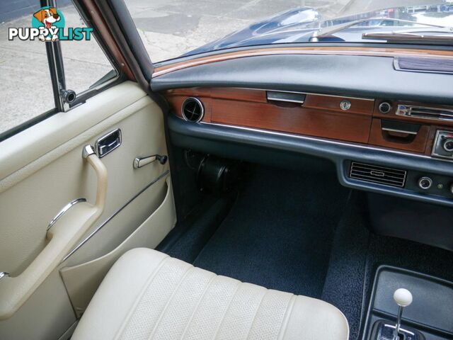 1970 MERCEDES-BENZ 280 SE  4D SEDAN