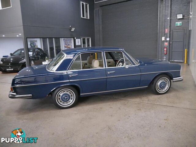 1970 MERCEDES-BENZ 280 SE  4D SEDAN