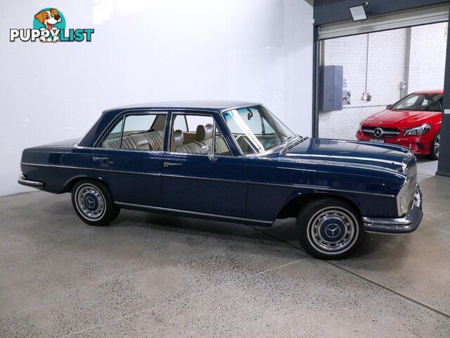 1970 MERCEDES-BENZ 280 SE  4D SEDAN