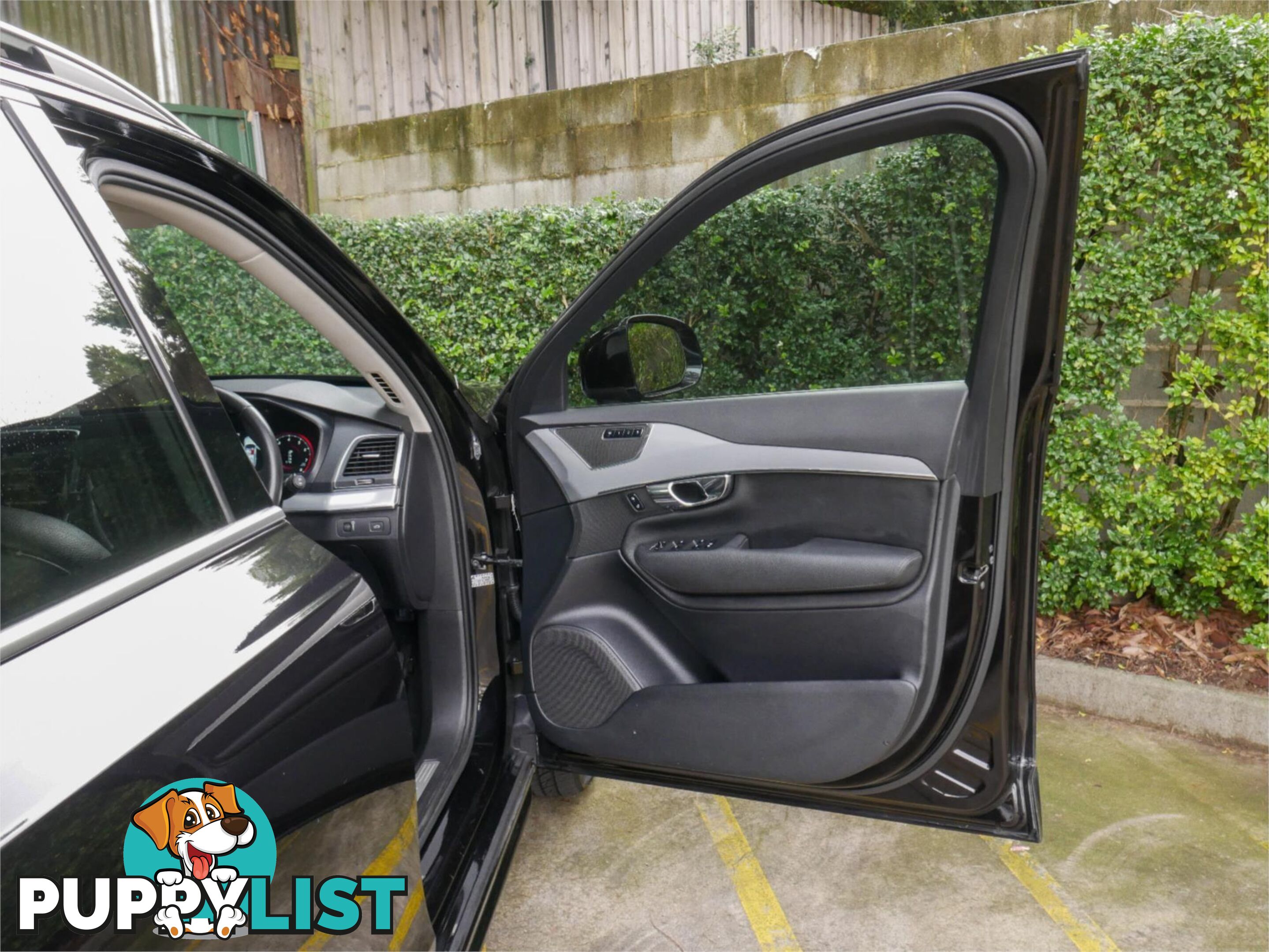 2016 VOLVO XC90 T62,0MOMENTUM 256MY16 4D WAGON