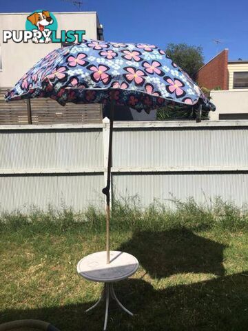 Outdoor umbrella