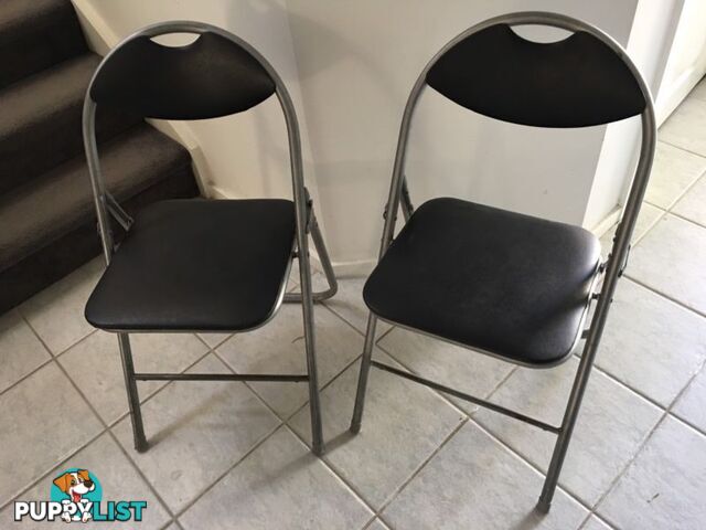 5 x fold out chairs $4 each