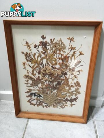 Wooden frame Leaf Art Piece