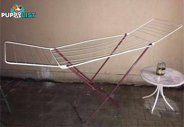 Clothes airer/ clothes dryer