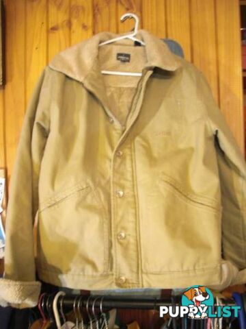 NEW INDUSTRIE INTERNATIONAL JACKET SIZE L insulated thick