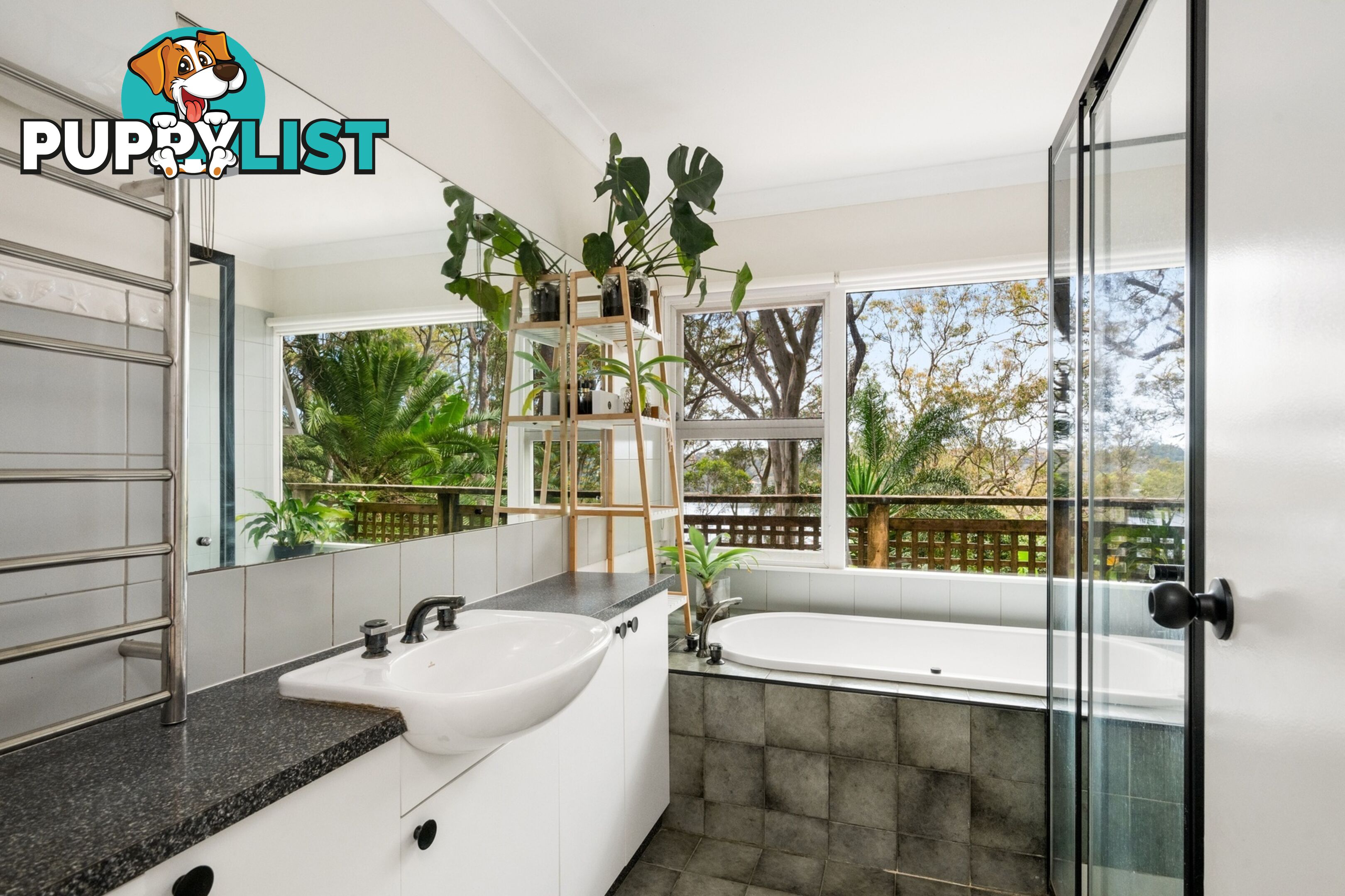 28 Trappers Way AVALON BEACH NSW 2107