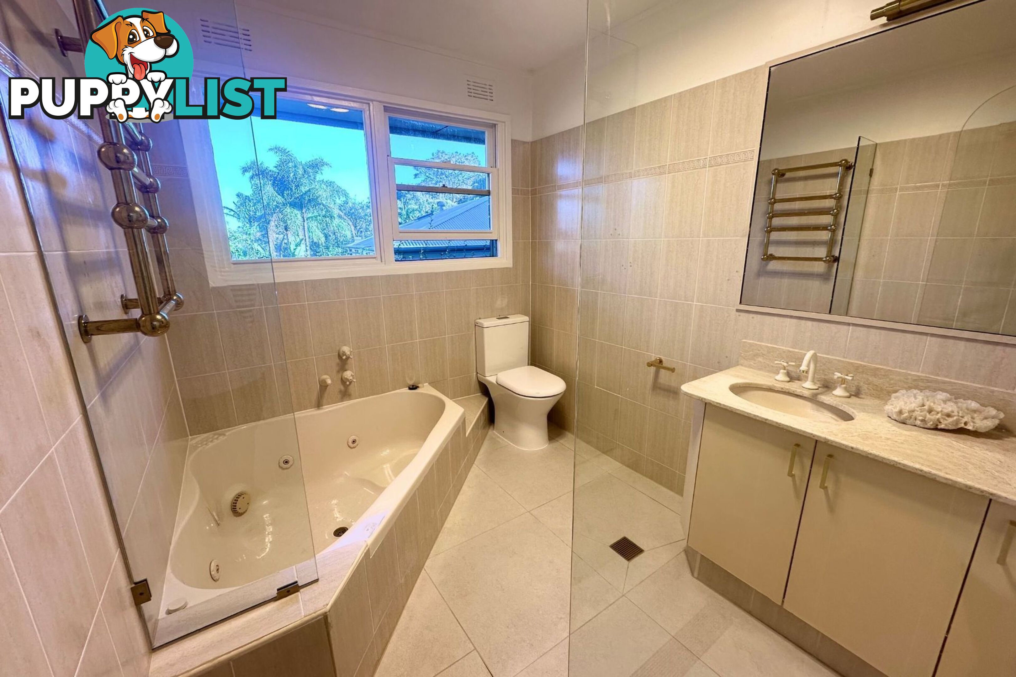 Upper 1 Neweena Place AVALON BEACH NSW 2107