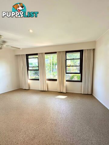 Upper 1 Neweena Place AVALON BEACH NSW 2107