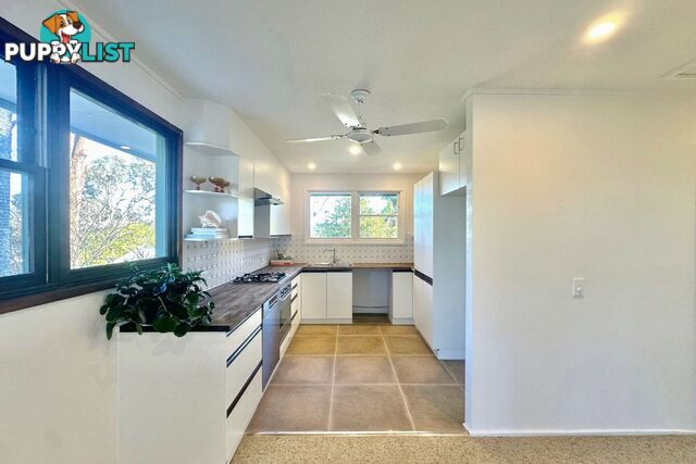 Upper 1 Neweena Place AVALON BEACH NSW 2107