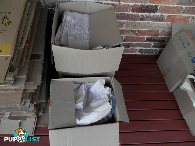 REMOVALIST PACKING BOXES AND WRAPPING PAPER