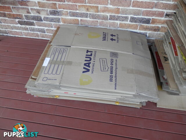 REMOVALIST PACKING BOXES AND WRAPPING PAPER