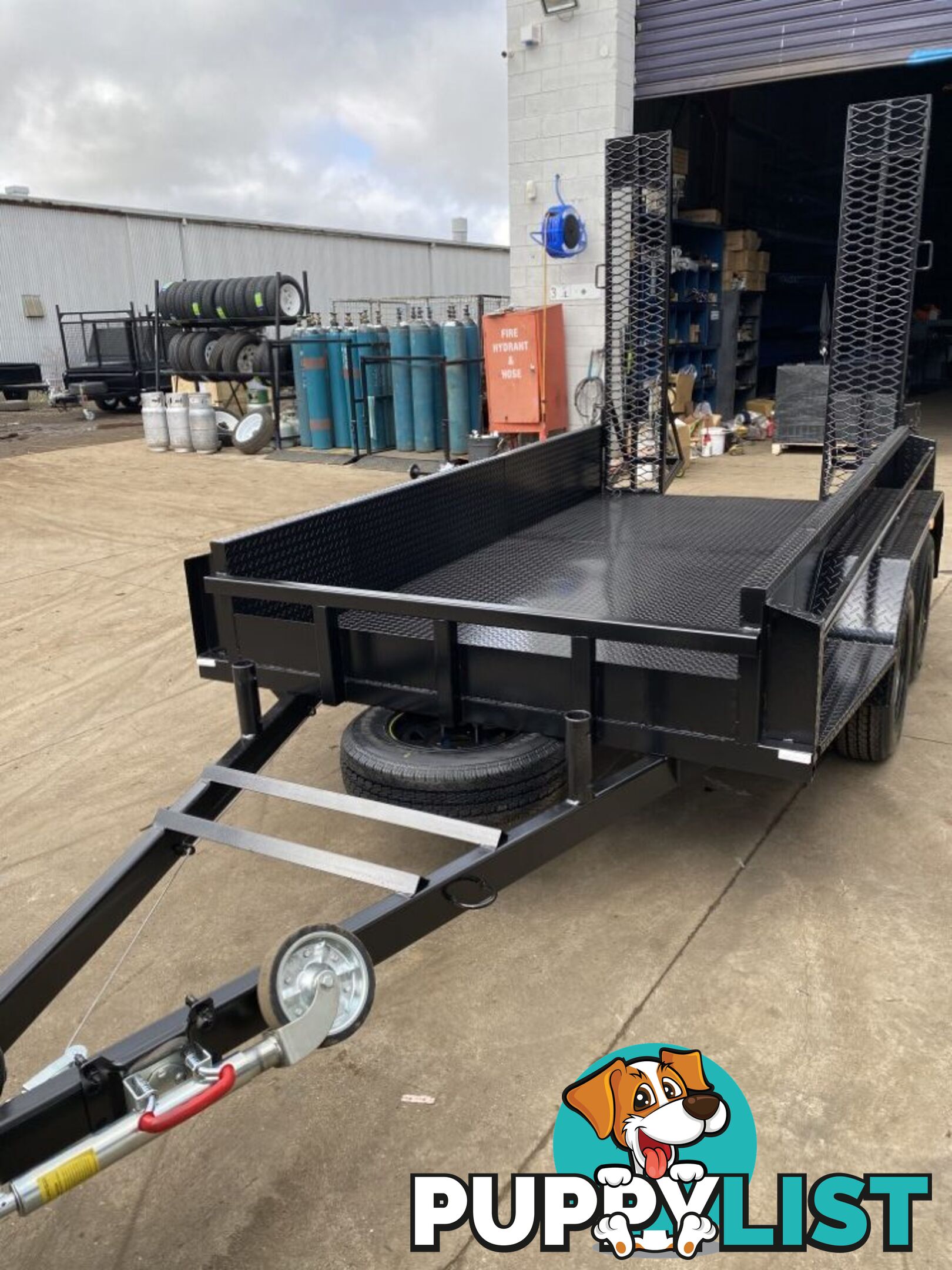 PLANT TRAILERS
